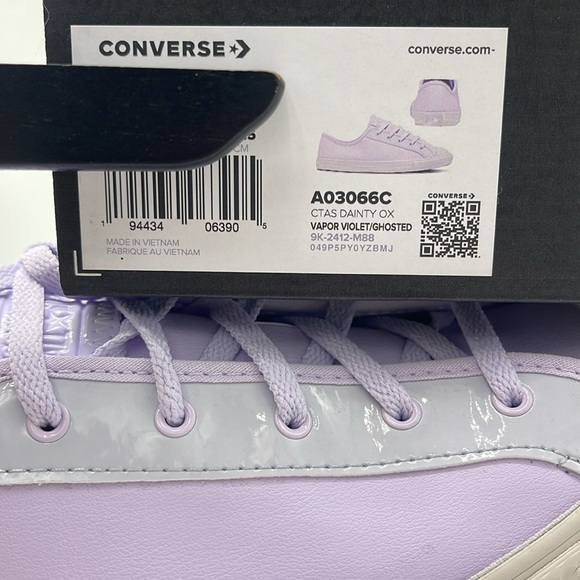 Converse WMNS A03066C CTAS DAINTY OX
VAPOR VIOLET/GHOSTED
Sneakers Chuck Taylor - Picture 16 of 16